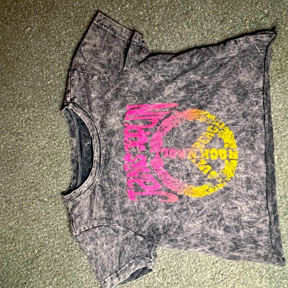 Cute Graphic T-Shirt🩷🩷